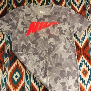 Nike Tee